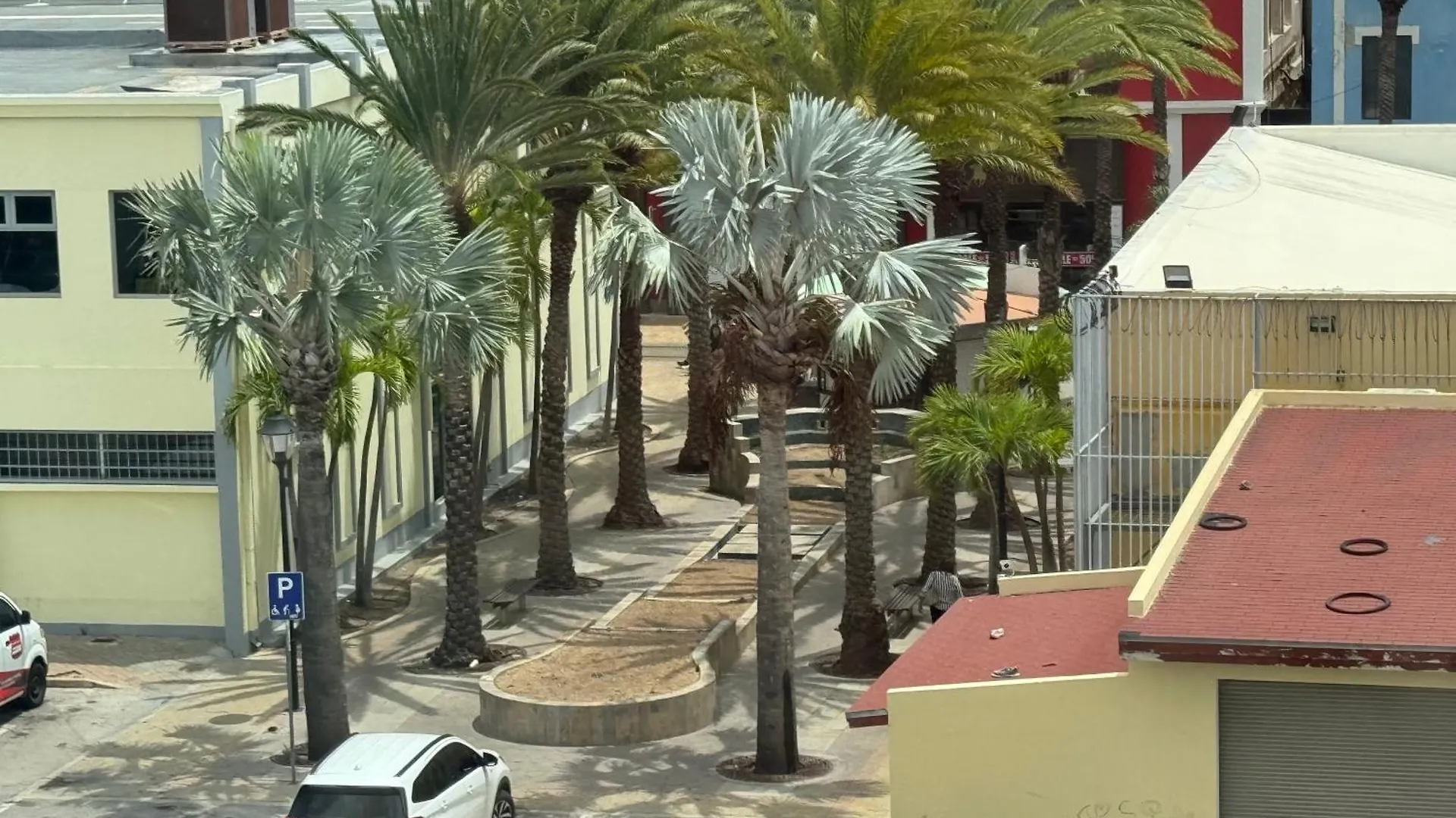 **  Central Boutique Hotel Oranjestad Aruba